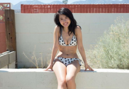 泳装福利写真,夏日风情尽收眼底